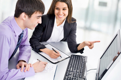 trabajadores-felices-aumentan-productividad-empresas-creafelicidad